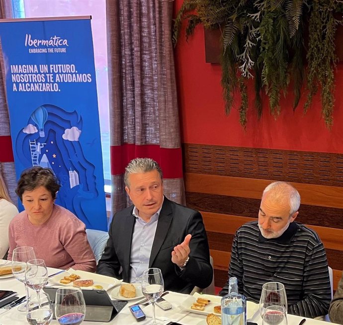 El director general de Ibermática, Juan Ignacio Sanz, en un encuentro con medios de comunicación en Bilbao