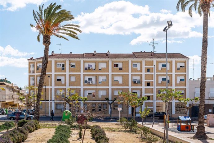 Archivo - Imagen de archivo de viviendas públicas en la Comunnitat Valenciana