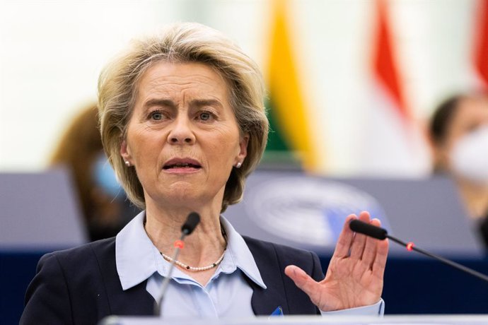 FILED - 06 April 2022, France, Strasbourg: Ursula von der Leyen, President of the European Commission, speaks at a plenary session of the European Parliament. Ursula appealed to EU member states to speed up the supply of arms to Ukraine. Photo: Philipp 