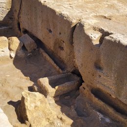 Imagen de algunas de las tumbas de la necrópolis fenicia de Osuna