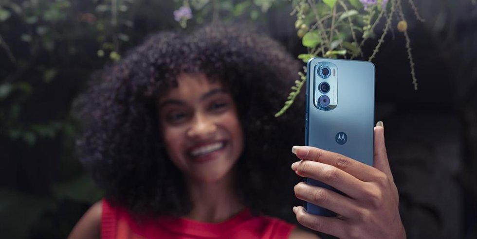 Motorola Edge 30.