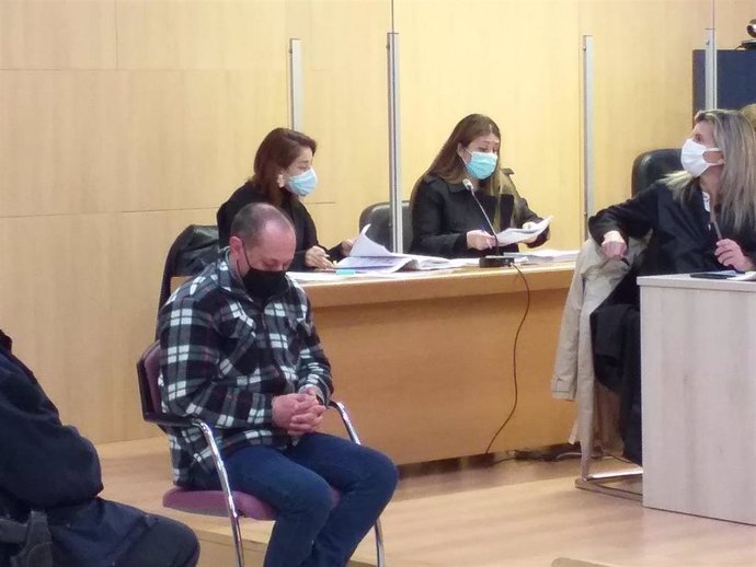 Tercera sesión del juicio por la muerte de la gijonesa Lorena Dacuña, en la Sección Octava de  la Audiencia Provincial de Asturias con sede en Gijón