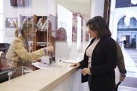 PSOE-A pide que Bendodo comparezca en la Diputación Permanente del Parlamento por contratación urgente de material Covid