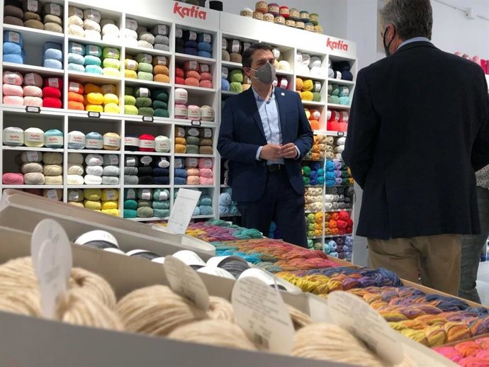 Bellido en un comercio de Santa Rosa.