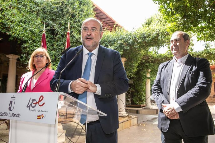 El Vicepresidente Regional, José Luis Martínez Guijarro, Comparece En Rueda De Prensa Para Informar Sobre La Acción Del Ejecutivo Autonómico.