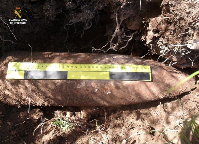 )Proyectil De 45 Kilos Encontrado En El Pinell De Brai (Tarragona)