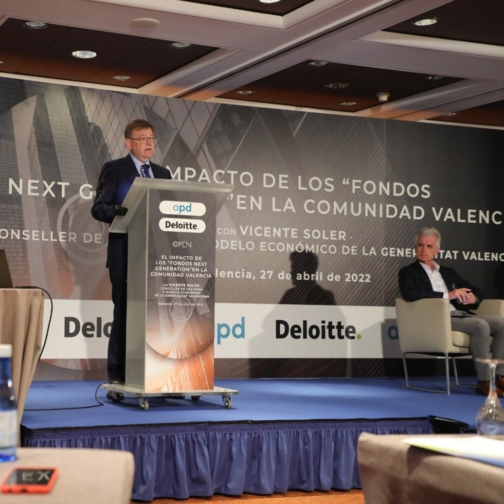 Ximo Puig en una jornada sobre fondos europeos