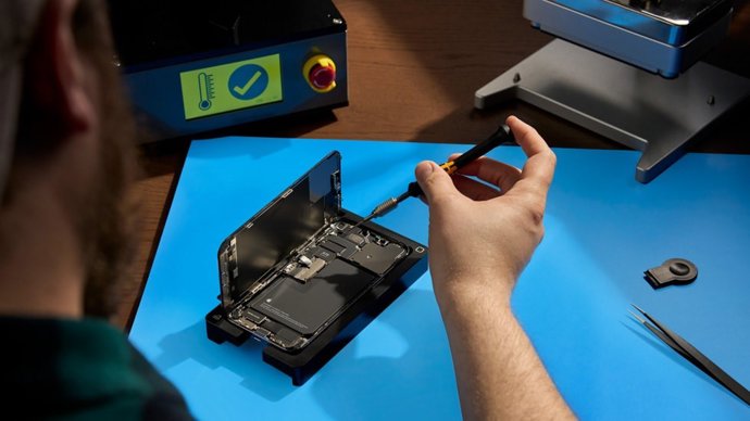 Self Service Repair es el servicio de reparación de autoservicio para los clientes de Apple