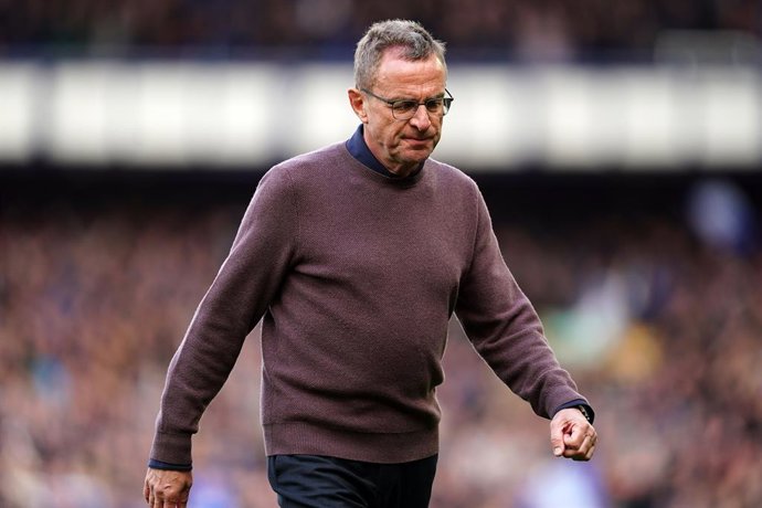 09 April 2022, United Kingdom, Liverpool: Manchester United manager Ralf Rangnick reacts in frustrationafter the final whistle of the English Premier League soccer match between Everton and Manchester United at Goodison Park. Photo: Martin Rickett/PA Wi