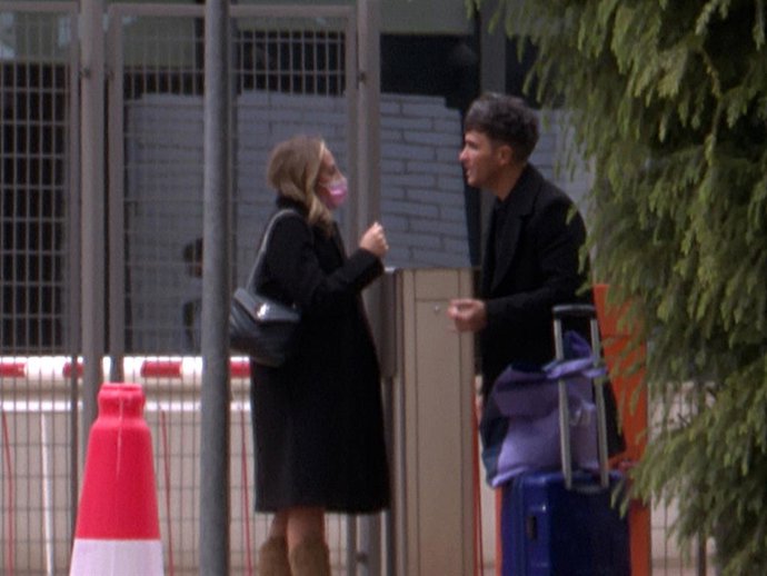 ROCÍO FLORES Y SU REPRESENTANTE