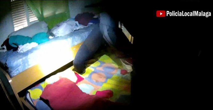 Detenido un fugitivo que se había ocultado en una cama nido