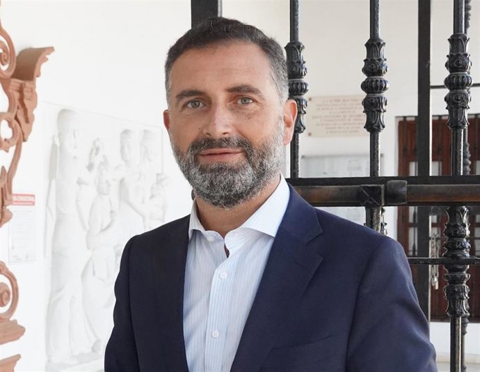 Gustavo Cuéllar, alcalde de Moguer (Huelva).