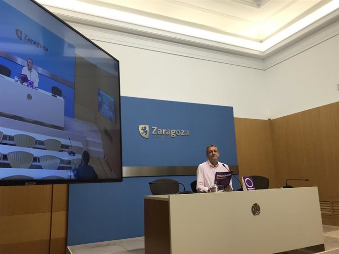 El portavoz del grupo municipal de Podemos en el Ayuntamiento de Zaragoza, Fernando Rivarés
