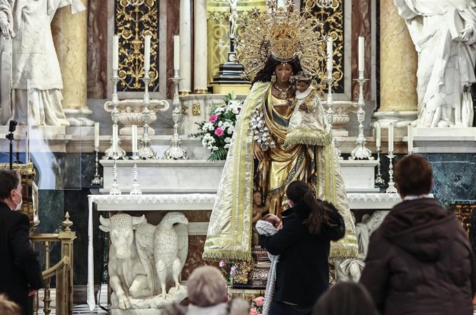 Archivo - Imagen de la Virgen de los Desamparados 