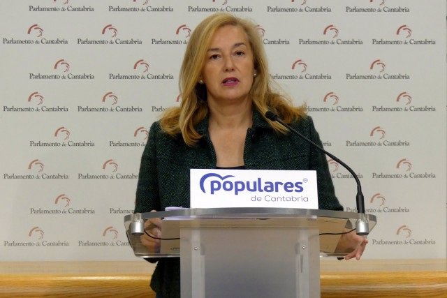 La diputada del PP, María José González Revuelta, en el Parlamento