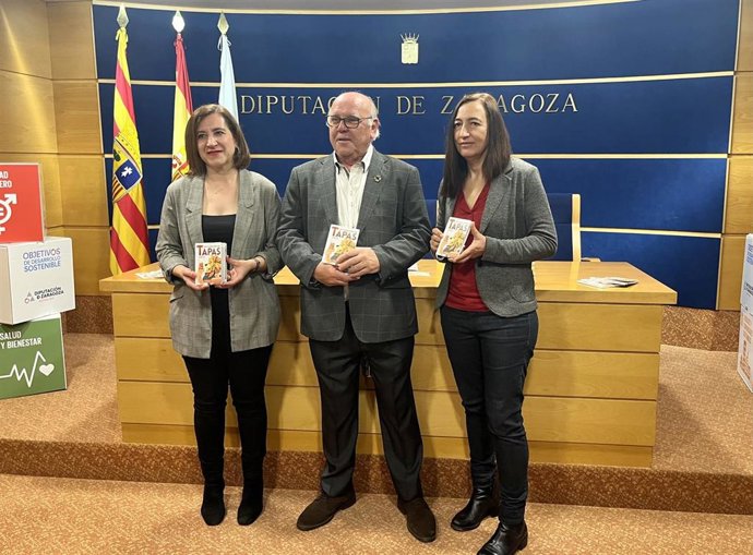 Presentación del folleto de las tapas, en la sala de prensa de la DPZ.