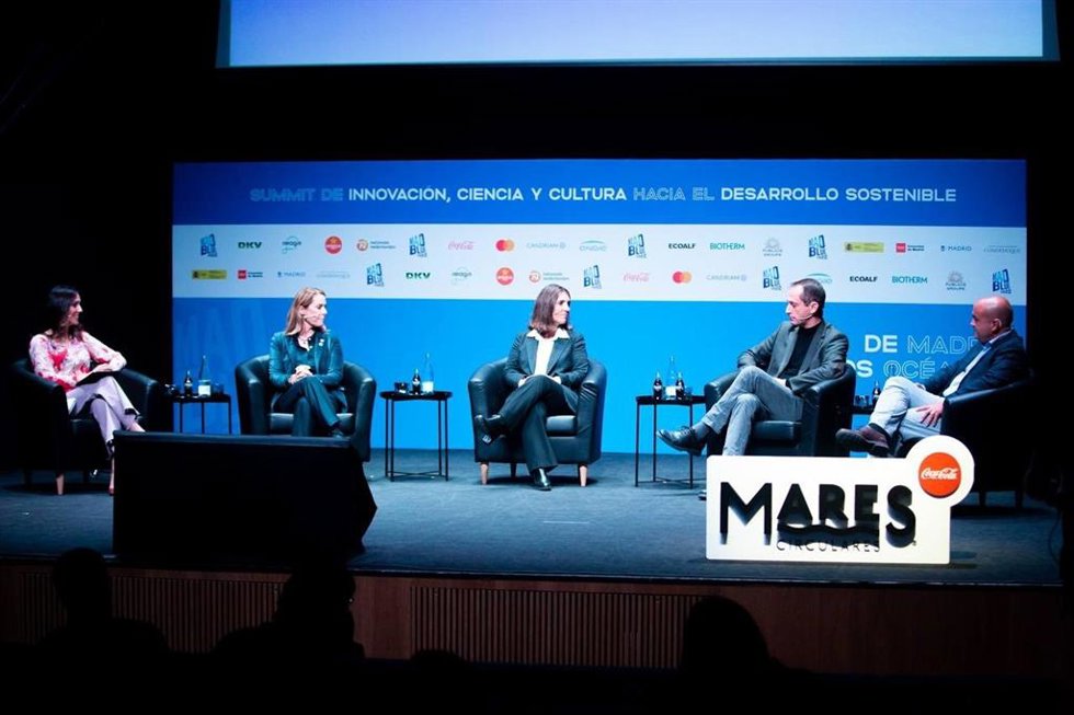 Mares Circulares, el proyecto sostenible de gestión de residuos en medios marinos cofinanciado por The Coca-Cola Foundation, se muestra en Mad Blue
