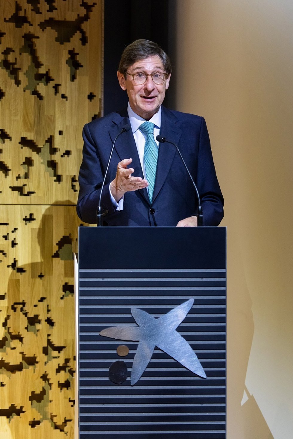 El presidente de CaixaBank, José Ignacio Goirigolzarri, en la apertura del seminario Protección de los derechos en la sociedad digital. La ética en la tecnología' en CaixaForum.