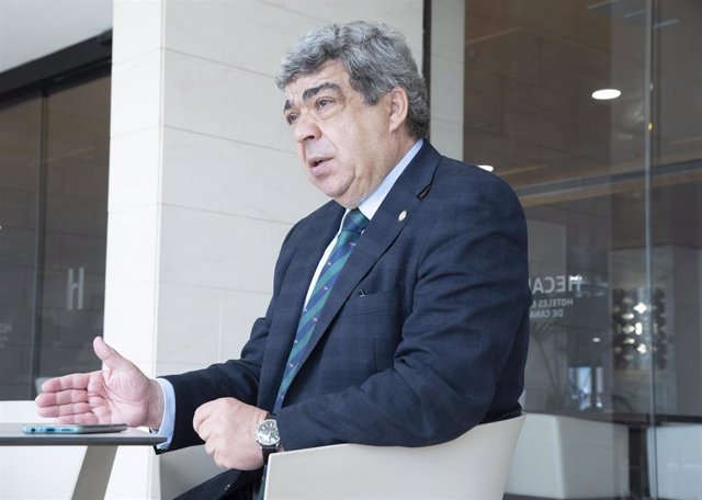 El presidente de la Sociedad Española de Nutrición Comunitaria, Javier Aranceta, en una entrevista concedida a Europa Press con motivo de unas jornadas organizadas por Hecansa