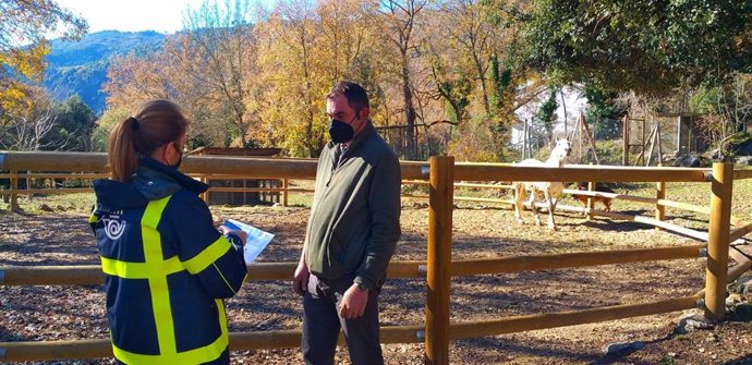 Cádiz.- Un total de 63 carteros rurales de la provincia prestan nuevos servicios de Correos en la puerta de casa