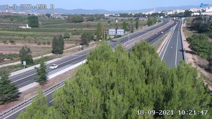 Archivo - La autovía A-3, kilómetro 277.