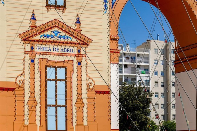 Imagen de la portada de la Feria con Los Remedios de fondo