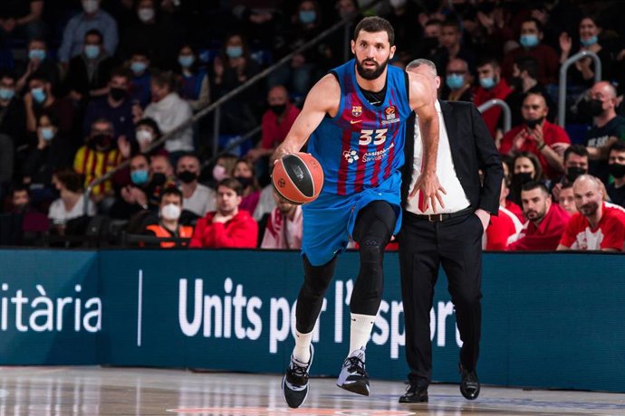 Archivo - Nikola Mirotic of FC Barcelona in action during the Turkish Airlines EuroLeague match between FC Barcelona and Crvena Zvezda mts Belgrade  at Palau Blaugrana on March 18, 2022 in Barcelona, Spain.