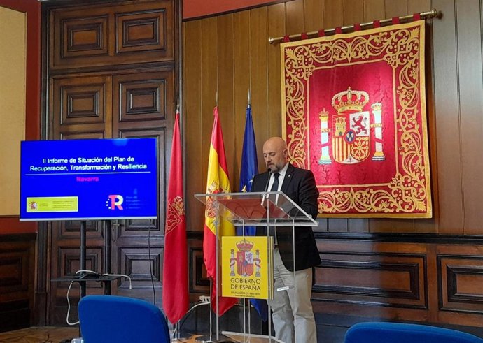 El delegado del Gobierno de España en Navarra, José Luis Arasti, durante la rueda de prensa