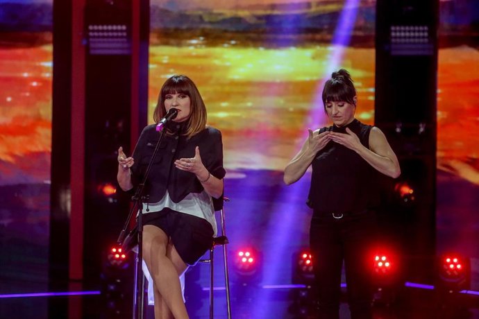 La cantante Rozalén durante una actuación. 