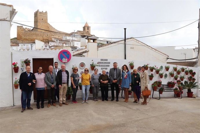 Iznájar arranca la temporada primaveral con su Festival de los Balcones y Rincones.