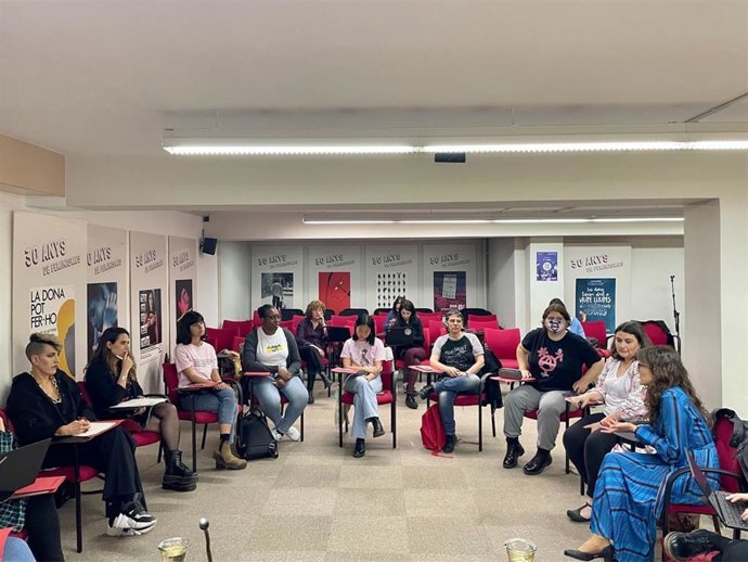 Reunión de la consellera Tnia Verge con expertas en presión estética