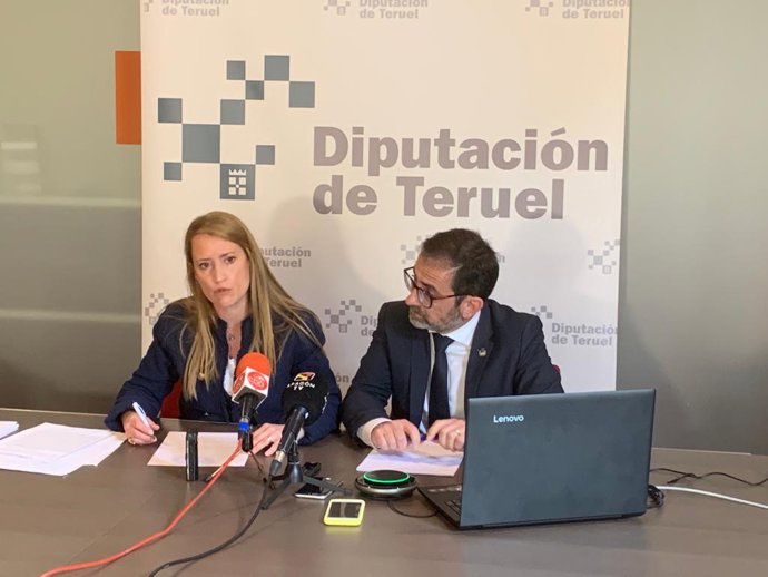 Los diputados provinciales del PP Teruel Carlos Boné y Yolanda Sevilla.