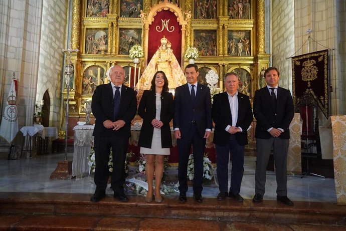 Juanma Moreno visita Lucena