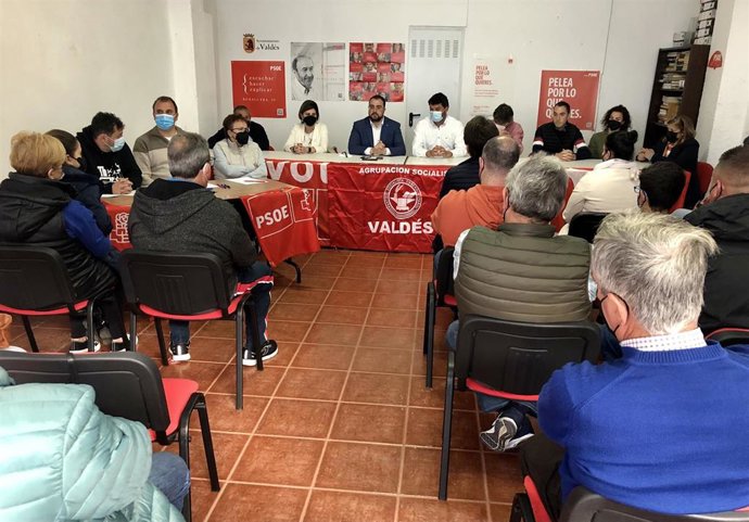 Adrián Barbón en Valdés