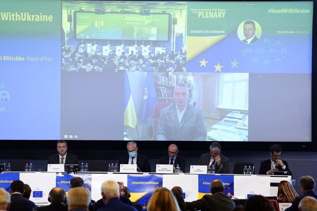 El alcalde de kiev Vitali klitschko durante su intervención en el 149 plenario Comité Europeo de las Regiones