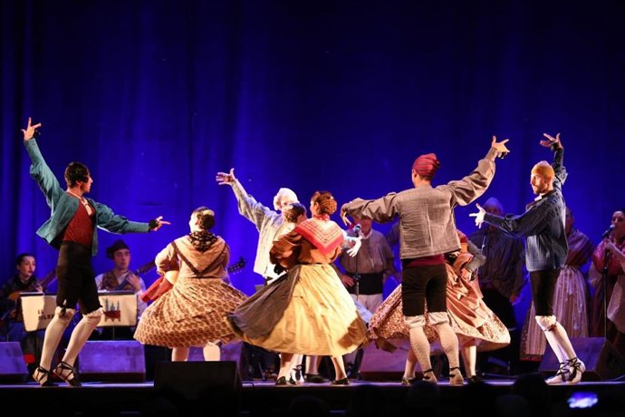 Nacho del Río y Beatriz Bernad inician los actos de difusión de la candidatura de la Jota como Patrimonio de la UNESCO.