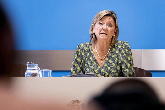 La consejera municipal de Infraestructuras, Patricia Cavero, informa en rueda de prensa sobre los nuevos proyectos que va a impulsar el Ayuntamiento de Zaragoza para avanzar en la remodelación de la ciudad.