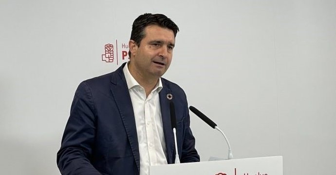 Amaro Huelva, secretario de Relaciones Institucionales de la Ejecutiva Provincial del PSOE  de Huelva.