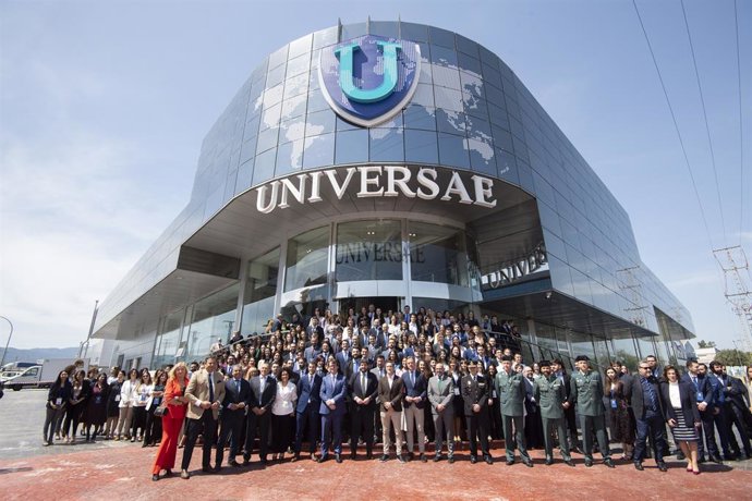 Inauguración del Instituto Superior de Formación Profesional Universae en Murcia, a la que ha asistido el presidente de la Región, Fernando López Miras