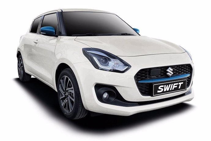 Archivo - Suzuki Swift Blue & White