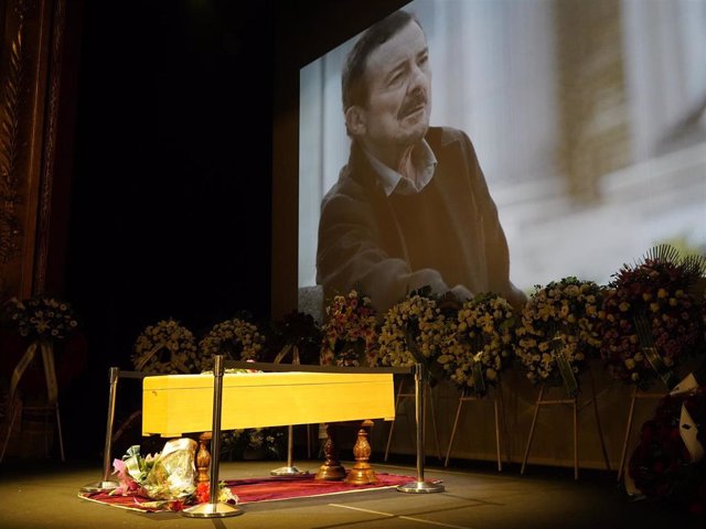 Capilla ardiente del actor Juan Diego instalada en el Teatro Español