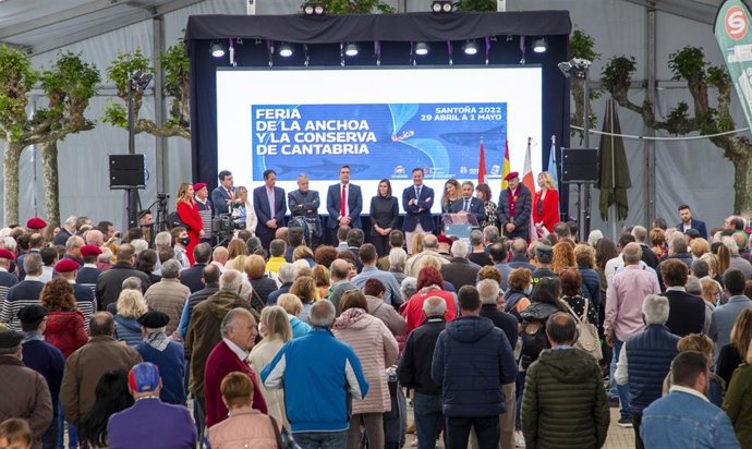 El Presidente De Cantabria, Miguel Ángel Revilla; El Consejero De Desarrollo Rural, Ganadería, Pesca, Alimentación Y Medio Ambiente, Guillermo Blanco, Y Varios Consejeros Participan En La Inauguración De La XXI Feria De La Anchoa Y La Conserva