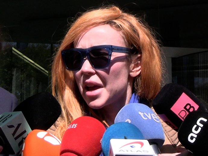 Angela Dobrowolski  