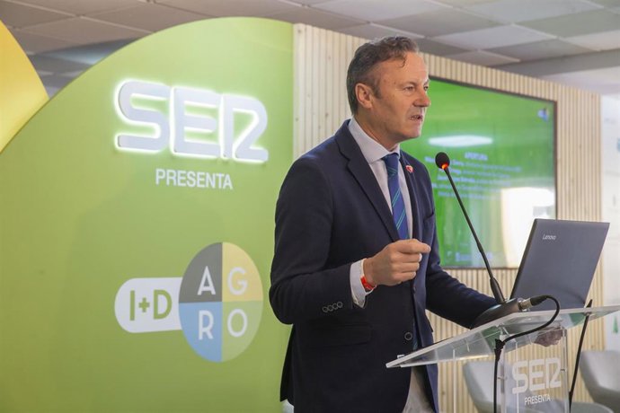 El Consejero De Desarrollo Rural, Ganadería, Pesca, Alimentación Y Medio Ambiente, Guillermo Blanco, Interviene En La Inauguración Del Foro I+D Agro De La Cadena SER.