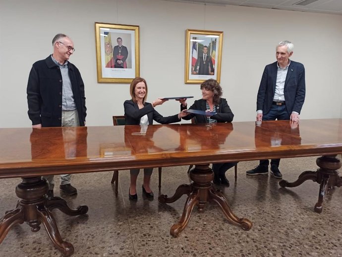 Calvó i Jordá signen el conveni de collaboració de l'IRTA amb Andorra.