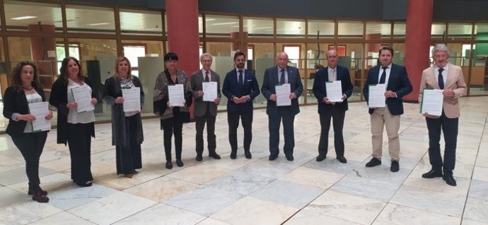 Feuso-A aplaude el acuerdo de equiparación salarial para profesores de la concertada y pide "saldar promesas pendientes".