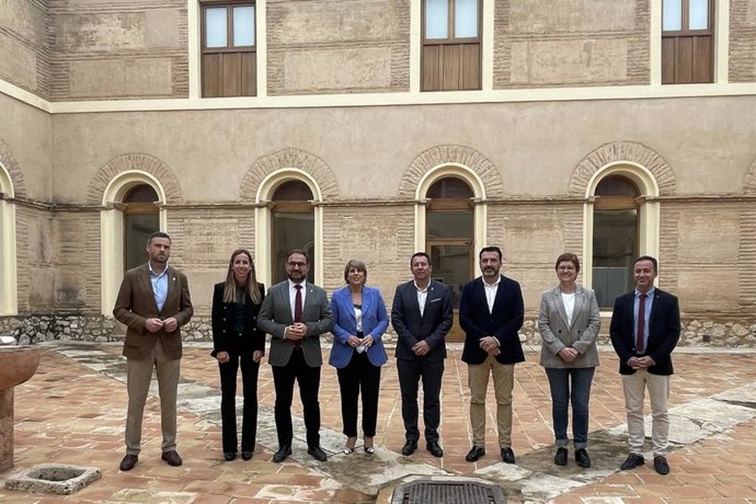 Reunión de alcaldes de la Red de Conjuntos Históricos de la Región de Murcia celebrada en Mula