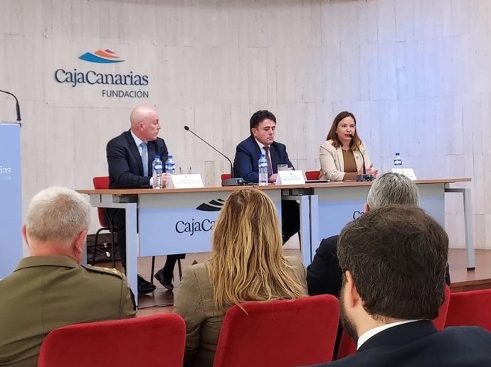 La viceconsejera de Justicia del Gobierno de Canarias, Carla Vallejo, participa en el 'Diálogo Institucional: el papel de la Justicia en la reconstrucción de La Palma'