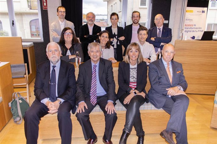 El jurado que ha entregado el Premio Arimendiarreta Saria a SEINSA