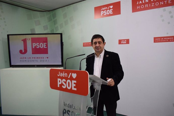 Archivo - El secretario general del PSOE de Jaén, Francisco Reyes, en una imagen de archivo